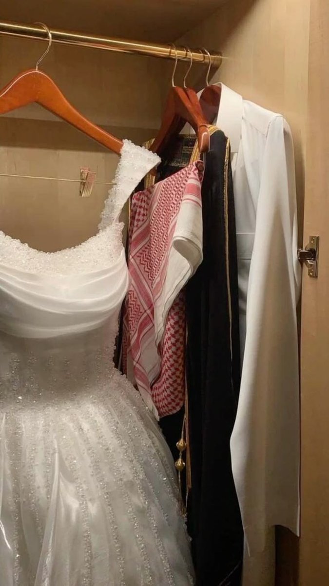 1n090's tweet photo. وارزقنا صحبه الهين الليّن، ممتد الود رحيم الجوار، مؤتمن الجانب طيب الذكر، بشوش الوجه يسير المعشر. https://t.co/NSVryolZm9