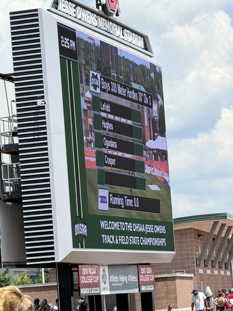 CoachDB_McNeil's tweet photo. Hell of an experience and weekend down at Ohio State in the Track &amp; Field Championships. Congratulations to Keith Cosper, who finished 12th overall in the 300H. Had to deal with multiple weather delays and a whole day of postponement. Very proud of all his efforts this season 🐻‍❄️ https://t.co/PdmhXkOlu6