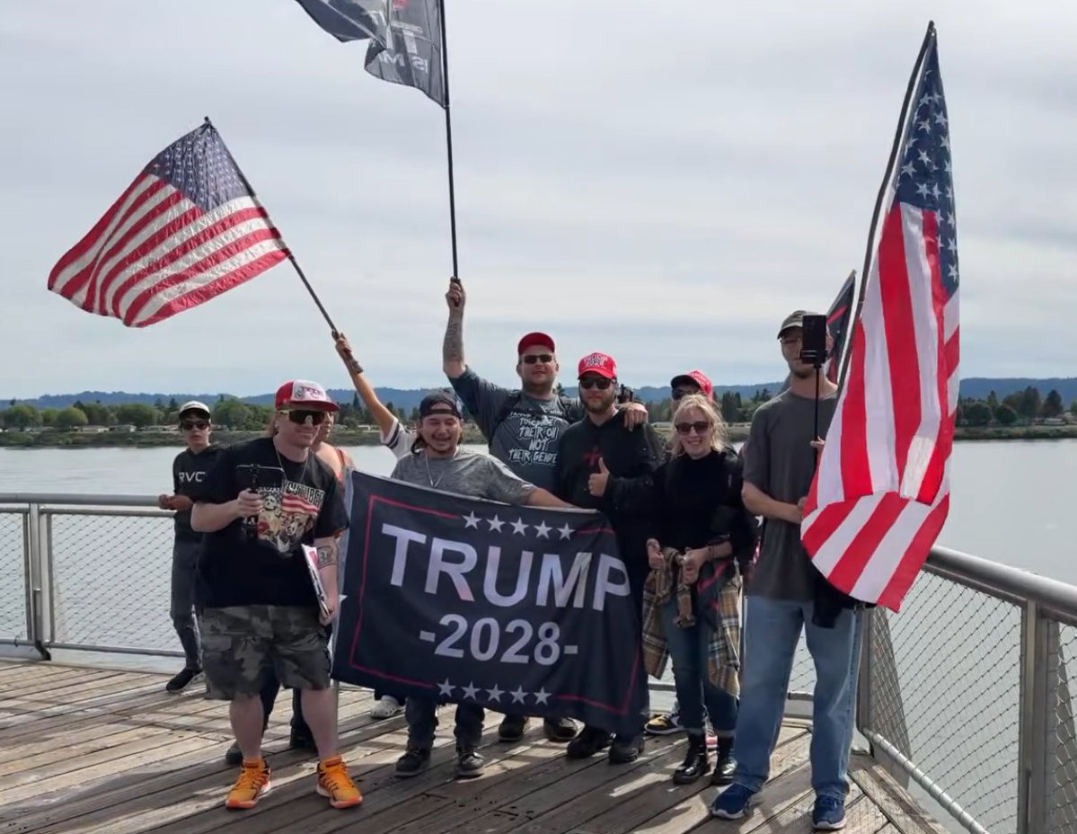 UnfilteredNRaw's tweet photo. Let's Goooooo Patriots!!!! @Tommy4Trump420 @GroundZeroPDX1 @nicooregon @DannyRebel333 @ChrisxSims @JoshMeshell @Irock175 https://t.co/Be61bnhM0g