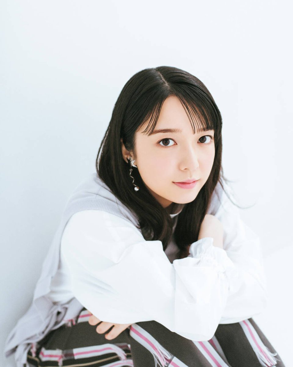 tima_dragon's tweet photo. 上白石萌音さん👧
「ツラいことがあっても、お風呂で鼻歌が歌えたら『まだ大丈夫！』って思える」 🎵
#上白石萌
https://t.co/FzHJRzlUTh https://t.co/Gbb707Pb77