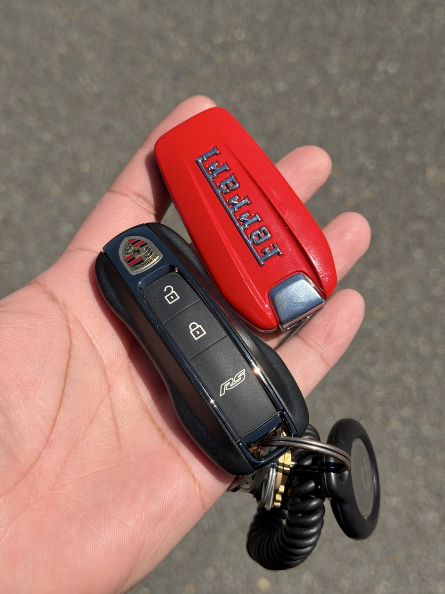 Bear | Watch Dealer tweet media