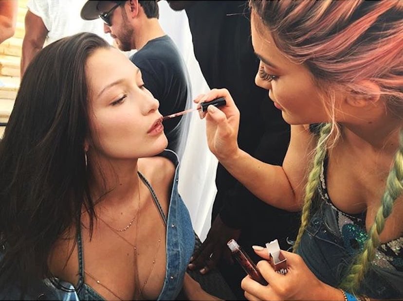 popsvibe's tweet photo. Bella Hadid and Kylie Jenner, 2016 https://t.co/3yVFhV4Iw5