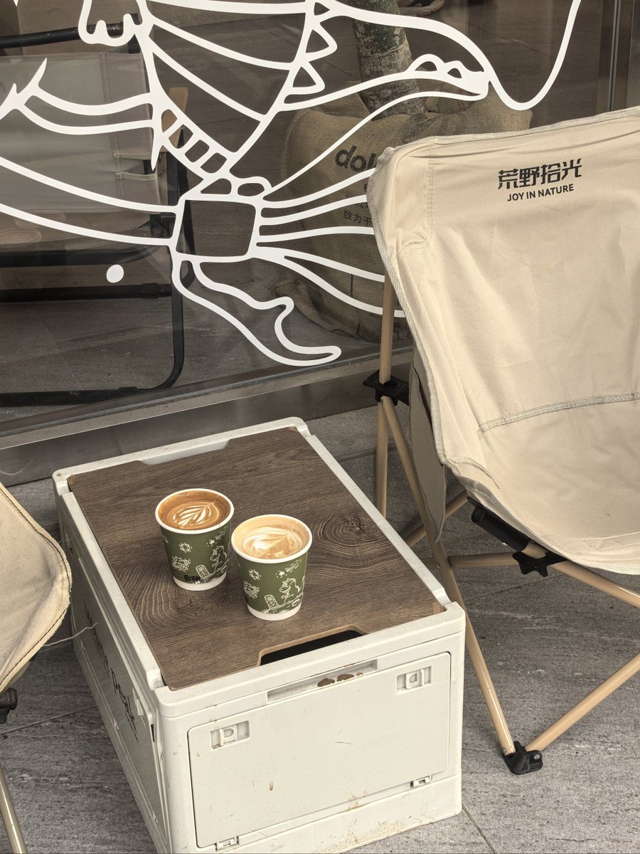 LilTight2012's tweet photo. Just tried the new smart café brew that adjusts flavor to my mood—game changer for lazy weekday mornings! https://t.co/WoOzCYE0km