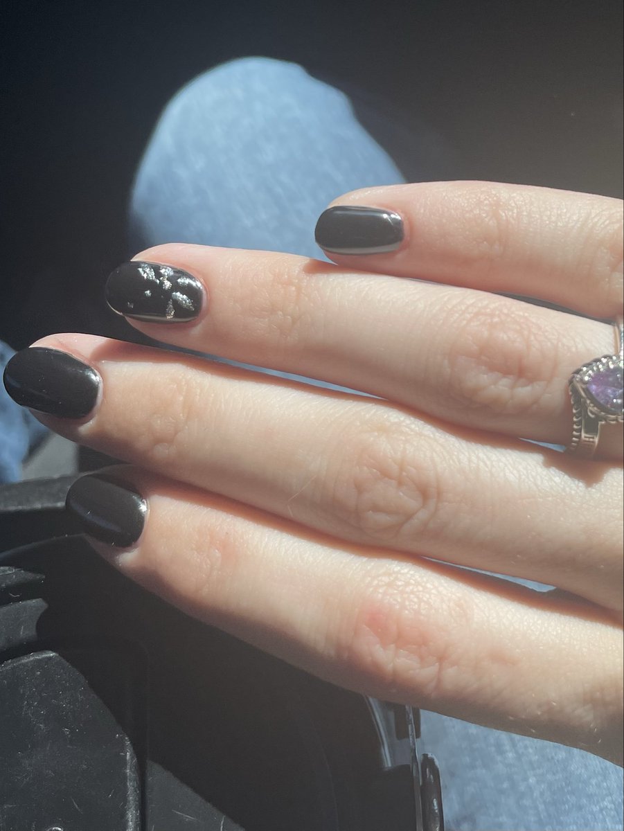 librxte's tweet photo. i got mi nails done :p https://t.co/LUQjPxBb8S
