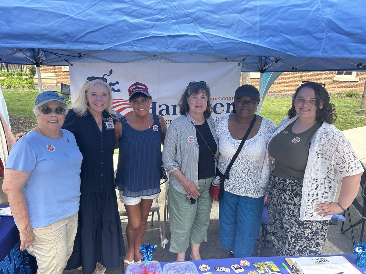 ShannonTaylorVA's tweet photo. 44 years of strawberries, community, and Hanover County pride. The Ashland Strawberry Faire did not disappoint. 🍓 https://t.co/by2XUnjWJ1
