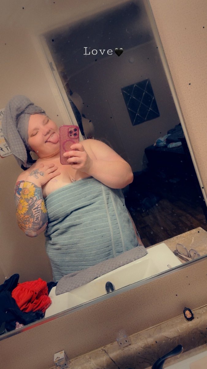 tatted__mama30's tweet photo. Make sure yall go sub 

https://t.co/cyAn9Eco16 https://t.co/cHuHJWYcyI