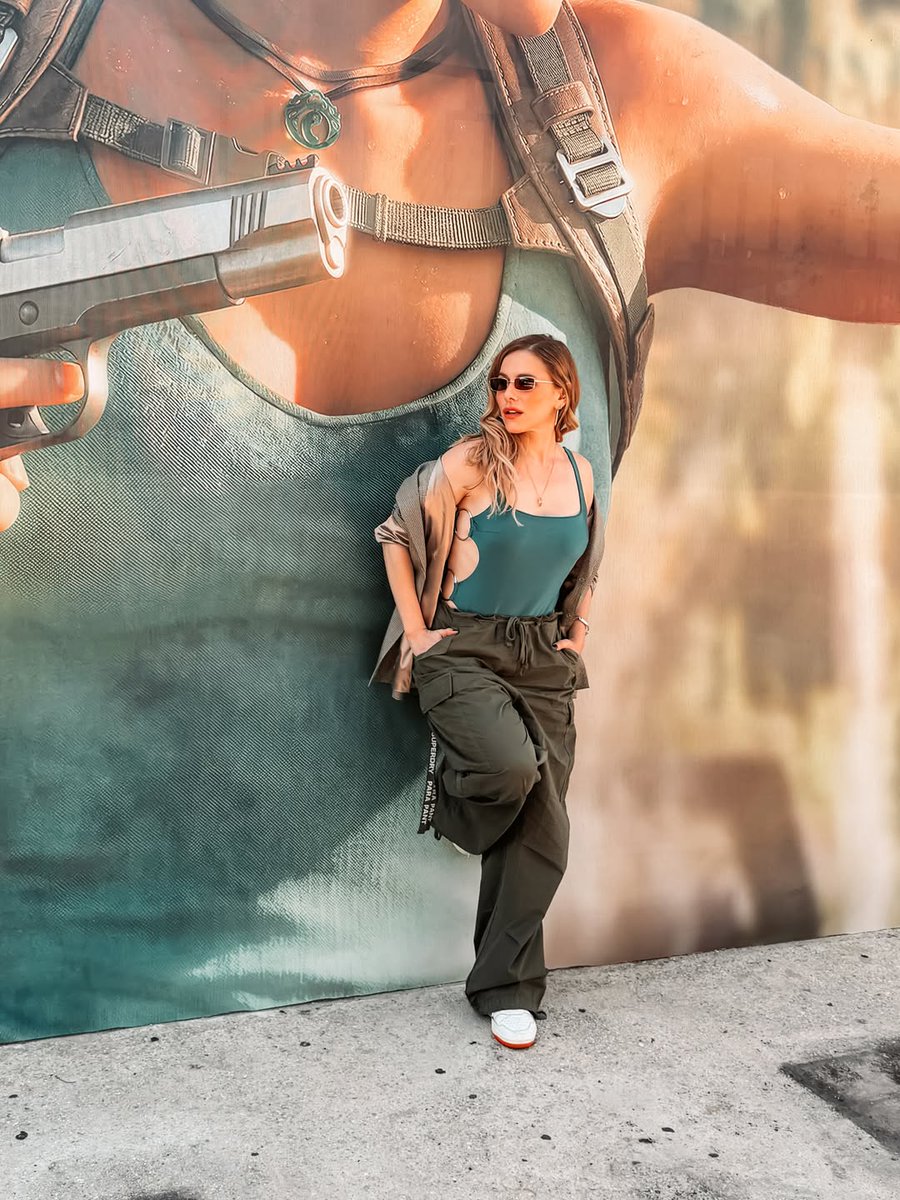 Jayoneta's tweet photo. Legendary mother Alix Wilton Regan cares so much about Lara Croft. She is the perfect choice for Lara. She confirmed on IGN Live that she will be adding a multilingual skill to Lara's skillset by speaking French in some cutscenes in LOA. https://t.co/TFGzuQDDJ9