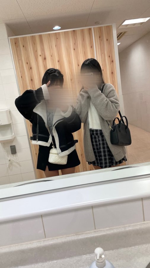 TankucMahmut's tweet photo. 広島住みの⓲歳の雰囲気です。

お友達になってください https://t.co/E6l3PzSeUF