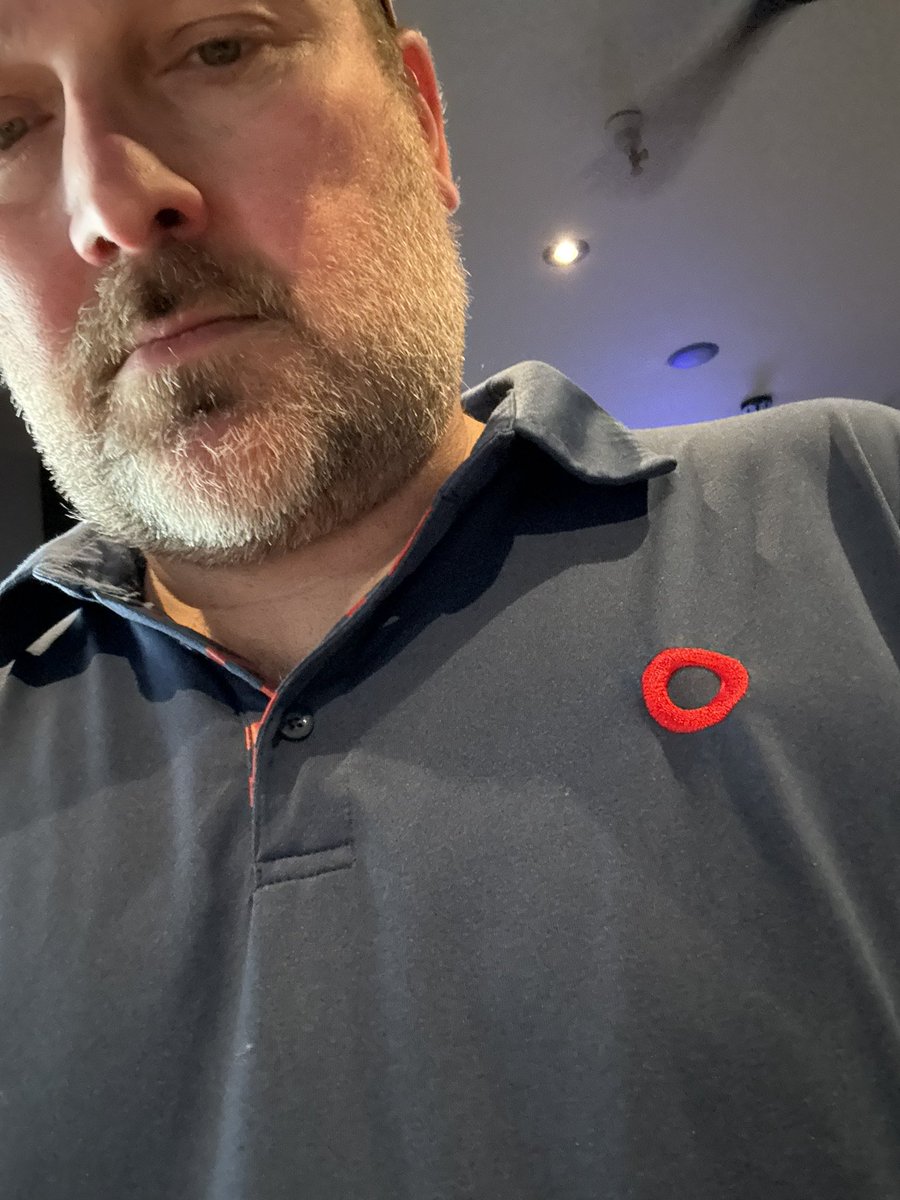 PooTeeTweeter's tweet photo. Playing at Glasses Wine Bar in incline village tonight at 5.. I thought I’d class it up with a collared shirt .. come on down! https://t.co/G7Qzg6YBjV