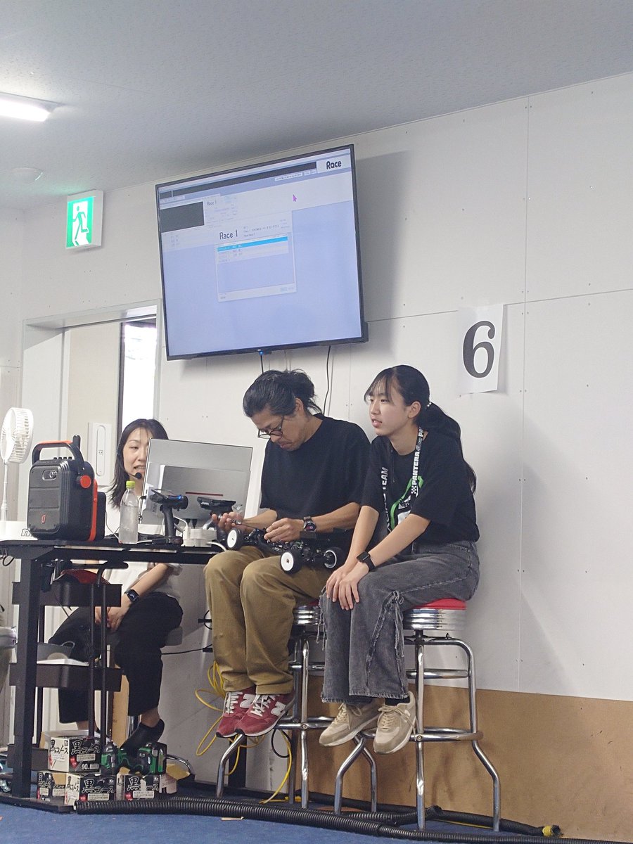 monozukuri_nanp's tweet photo. 後は私も娘も緊張するのでそこをいかに冷静にするか!
全日本はもっと緊張ヤバいですが、心も鍛錬して行きたいと思います✊
戦利品は、ジャンケン全く勝てない私たちでも少し豪華でした😋
1位の景品はヨコモRO2.0!!豪華すぎ
#カルノーサrcパーク
#魁Project
#PRRacing
#PRSB401R
#PRB10R https://t.co/QuGw5EmdSt
