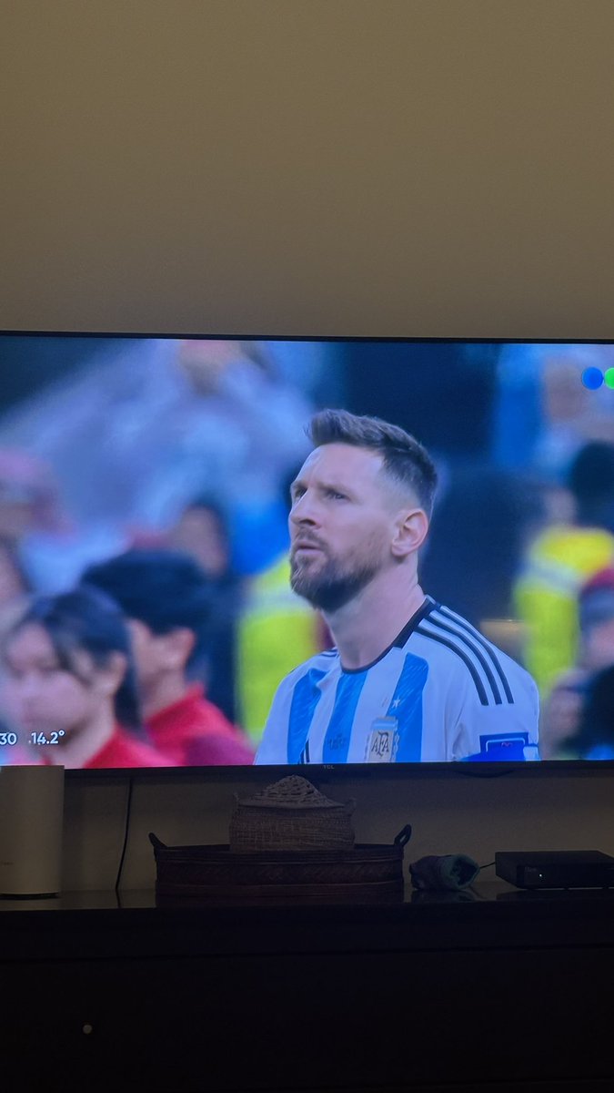 GuillermoMosca's tweet photo. Viendo Muchachos por Telefe.
No puedo entender por que sigo llorando cada vez que la veo https://t.co/6JvPcVgxlY