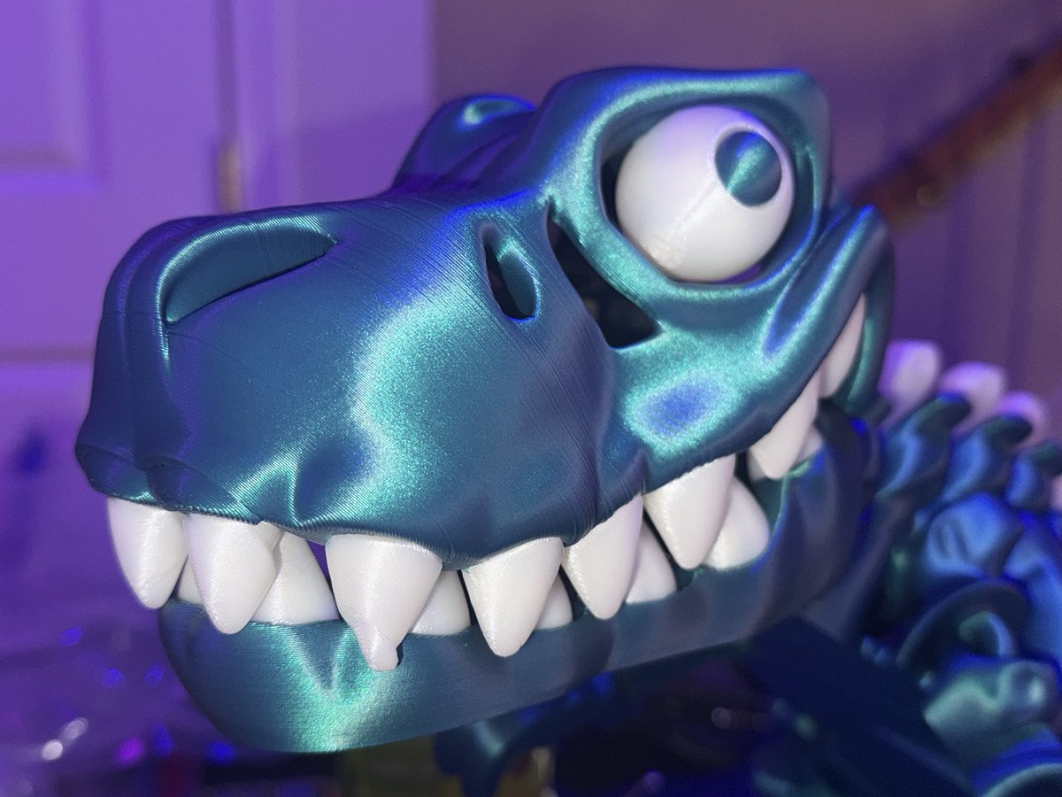 B1G_Jano's tweet photo. When your brother in law’s nephew sends you a TikTok of a @FlexiFactory T-rex skeleton, you make him one! 

This was such a fun model to make and his reaction when he saw the size was awesome! 

Printed in @Polymaker_3D starlight Neptune and Celestial White PLA

#hotmakes https://t.co/79jhQPl1vn