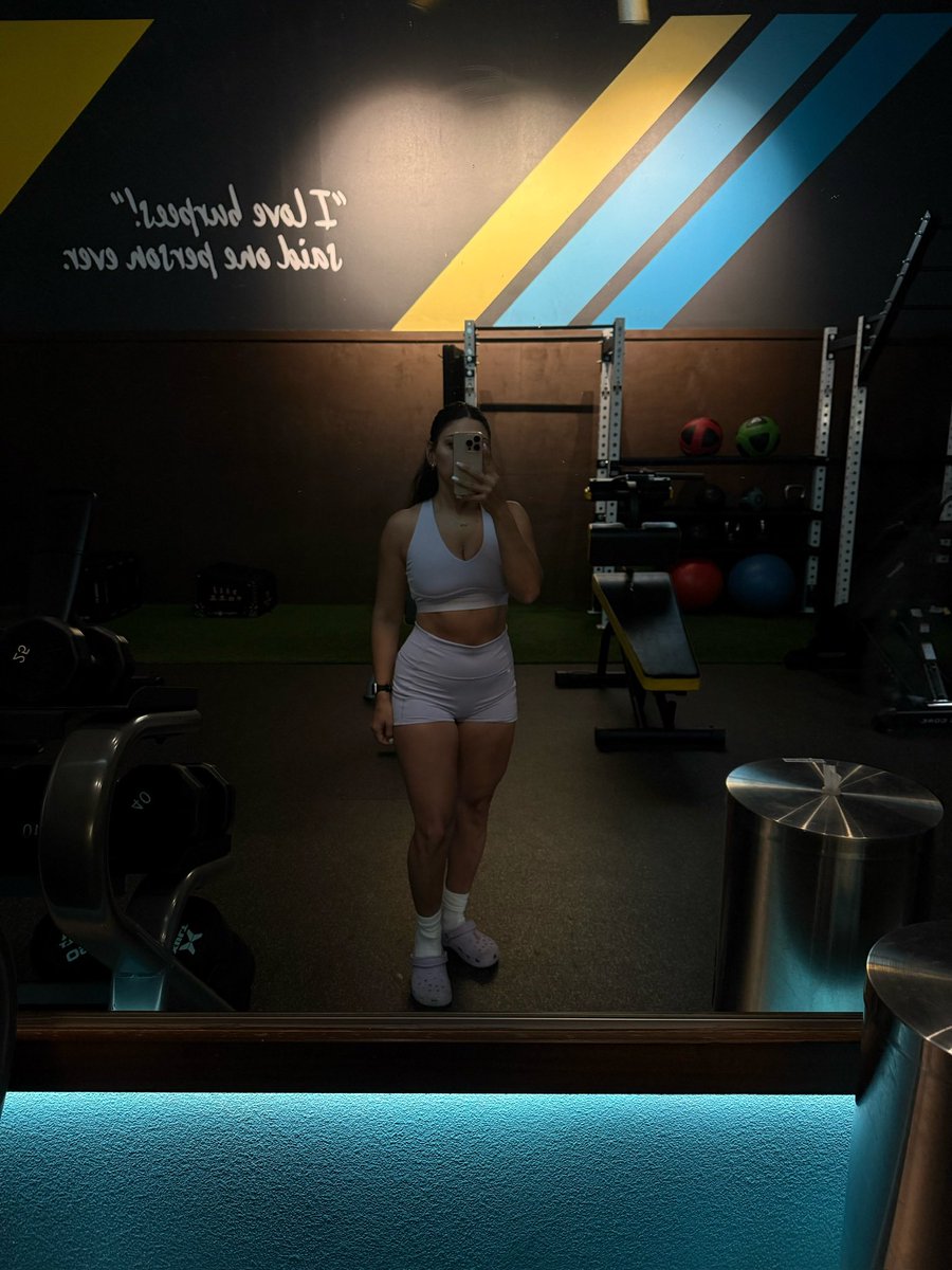 oseannnj's tweet photo. Gym fits this week ✨#gymgirl https://t.co/NY3bvcDiol