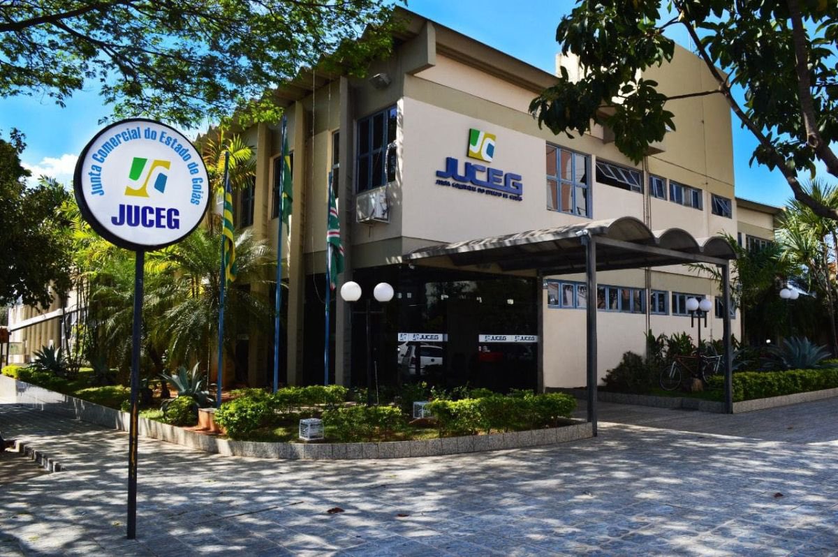 podergoias's tweet photo. Goiás supera marca de mil empresas com capital acima de R$ 500 mil abertas em 2026 - via @podergoias https://t.co/vgVkBXX5RT https://t.co/cI02unTzIF