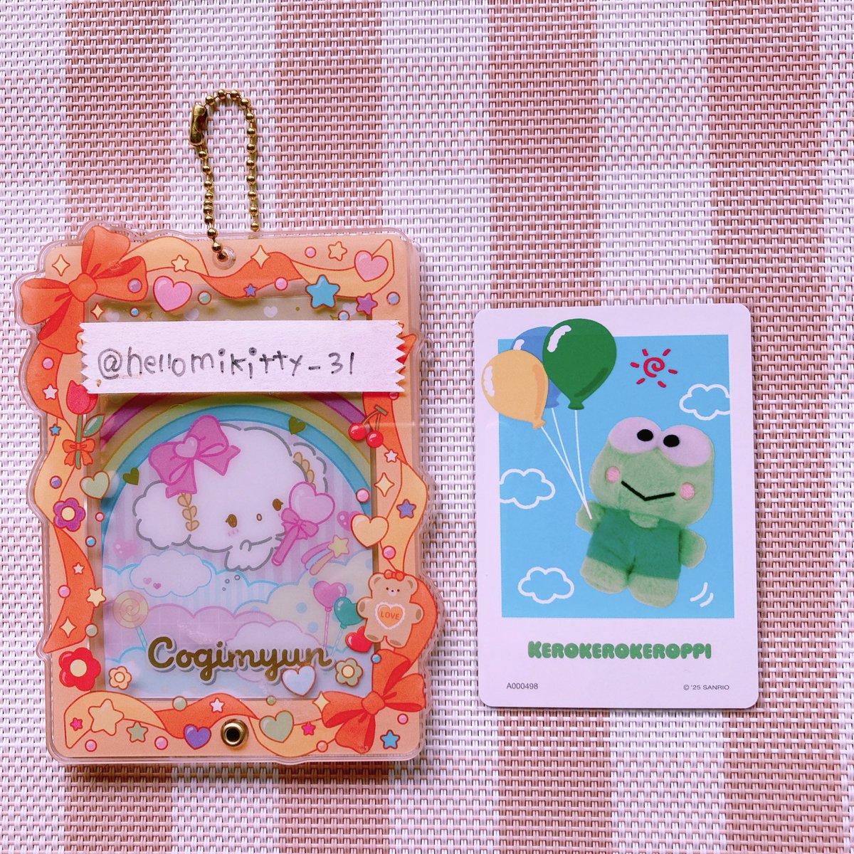 hellomikitty_31's tweet photo. @yuna1222__ はじめまして、おはようございます。検索より失礼します、福と申します。コレクターズカードプラスのけろっぴを所持しているのですが、クロミちゃんとの郵送交換は可能でしょうか？ご検討頂けましたら幸いです。 https://t.co/4TQPjfbomD
