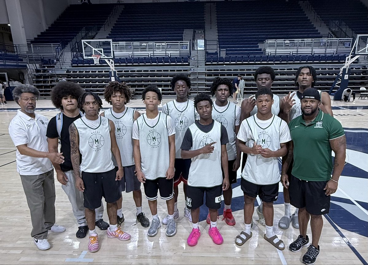 MCRamsHoops's tweet photo. Went 3-1 and won our pool at the Rice Team camp! Lots of improvement left to do but we are off to a great start #Ethos https://t.co/SjUf25xJDw