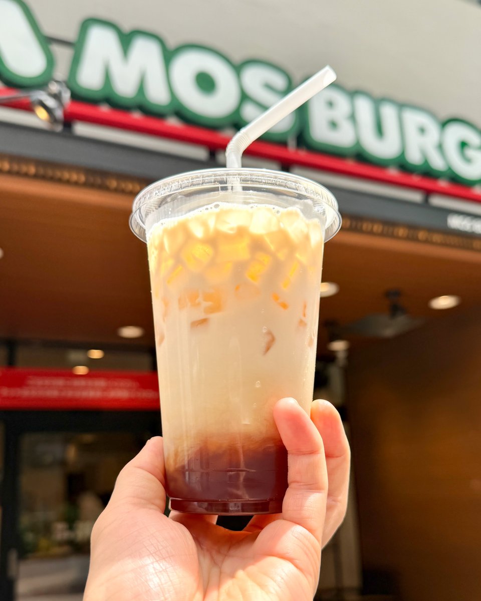 mos_burger's tweet photo. ティーミルク、リピート～🥤 https://t.co/tH6wL19lE9