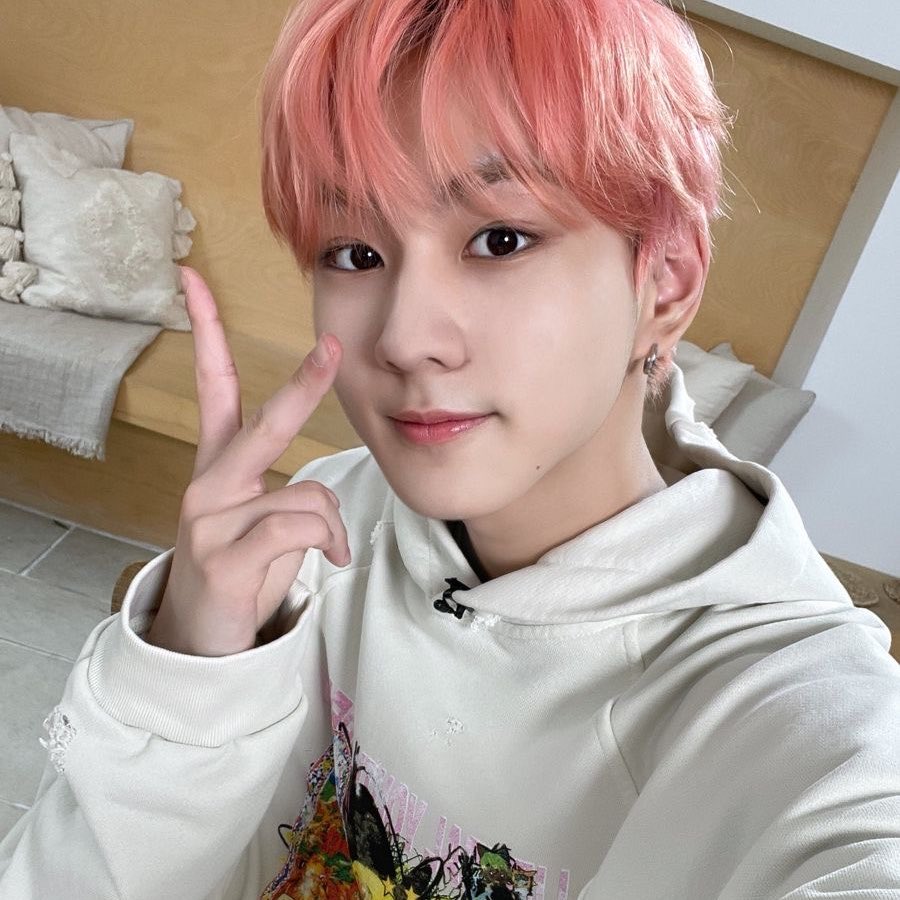jiwon tweet media