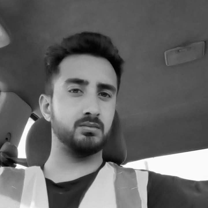 AsimSatti00's tweet photo. رینجرز کی فائرنگ سے شہید نوجوان عثمان خان 💔🚩 https://t.co/fxDMjd3NkF
