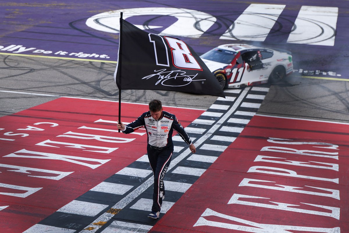 XfinityRacing's tweet photo. A tremendous tribute to Kyle Busch from Denny Hamlin. 💜 https://t.co/3jdUbOYXA1