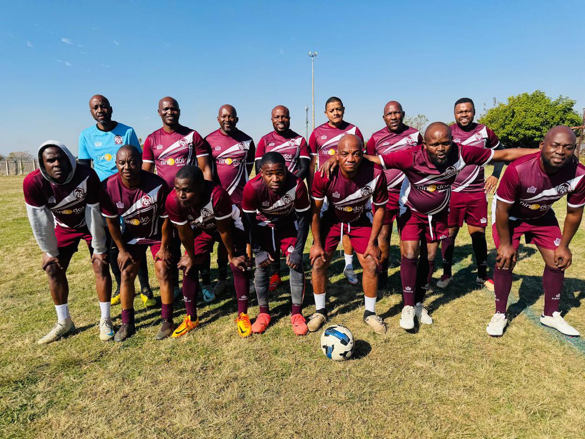 lapengFC_1's tweet photo. We are Lapeng FC https://t.co/LSToVXlfSy