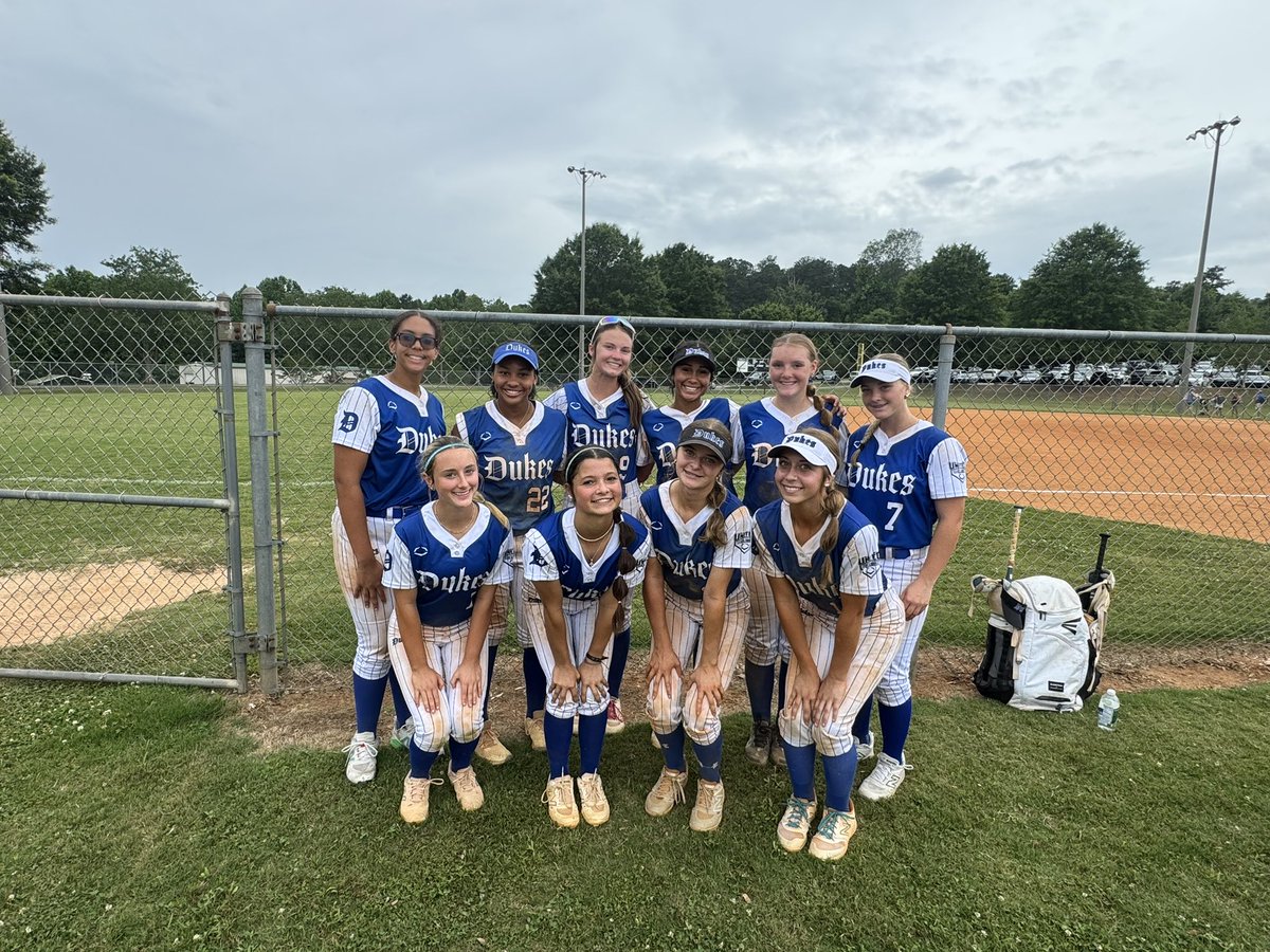 LadyDukesClark's tweet photo. Lady Dukes 29/30 Clark/Lamar had a strong Day 2 at Zoom Into June East, defeating Thunderbolts 6-3 and Iowa Premier 6-5.

Thank you to the coaches from @BamaStateSB @KSUOwlsSB @BostonCollege @AuburnSoftball @UGASoftball 
Thank you coming out to watch our athletes compete! https://t.co/Bonz6L5llb