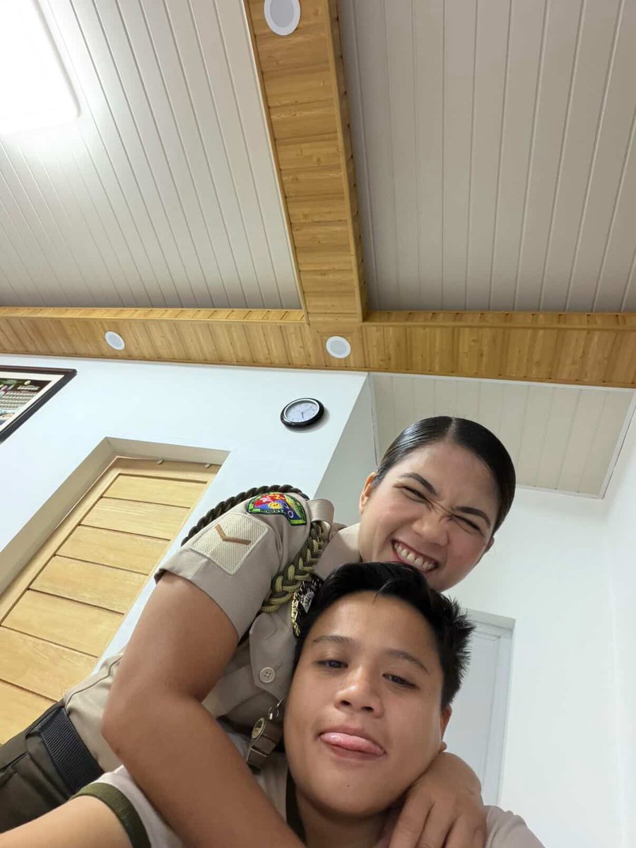 Mantweeee's tweet photo. Ako padung matug sya padung mu duty okay sad🤣 https://t.co/rUowh1PzVJ