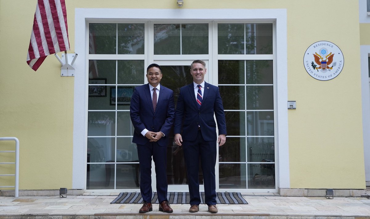 USAmbMongolia tweet picture
