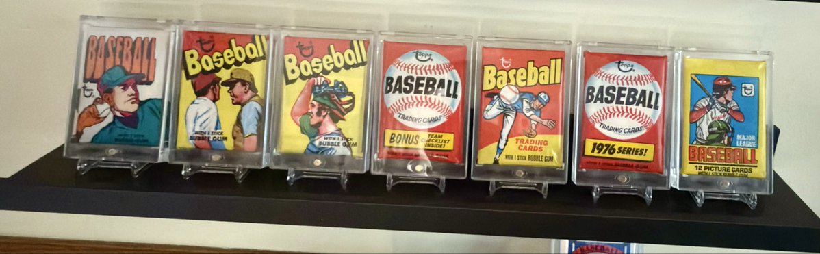 mgent09's tweet photo. Who else collects unopened packs? @CardPurchaser https://t.co/AdiVFYyP0i