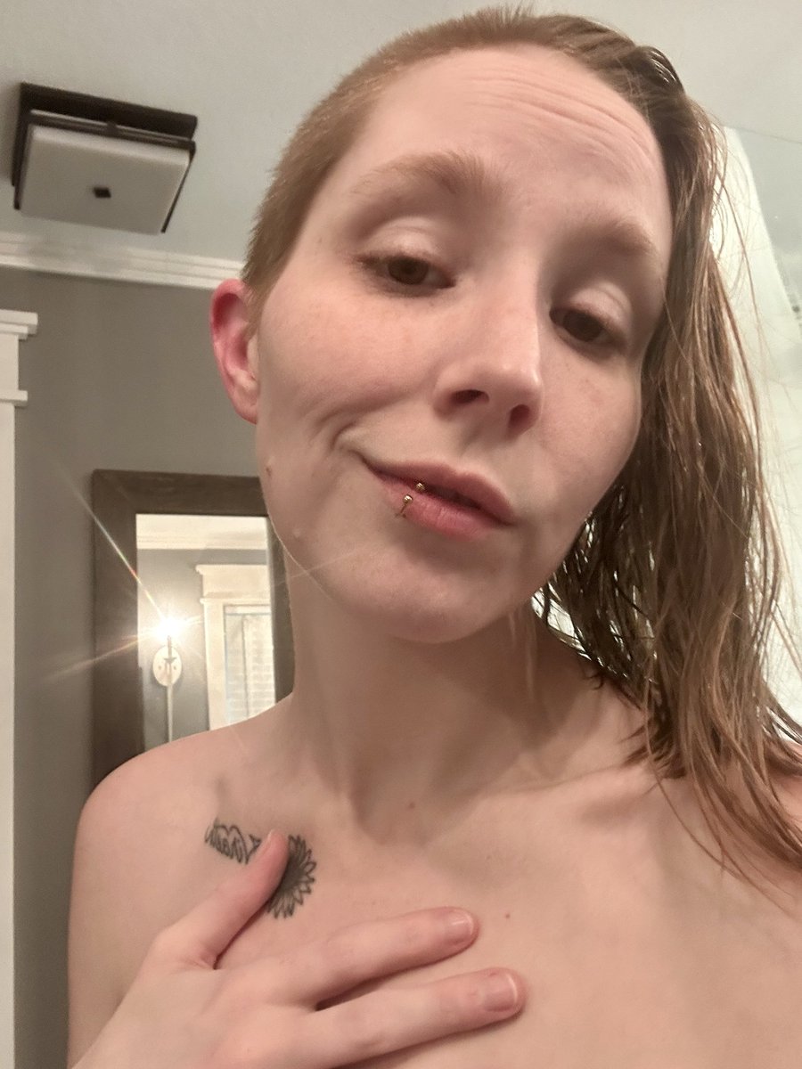 Kitten200433's tweet photo. Always too good for you. But your wallet can satisfy my desires. https://t.co/Gp1S0hGJI6