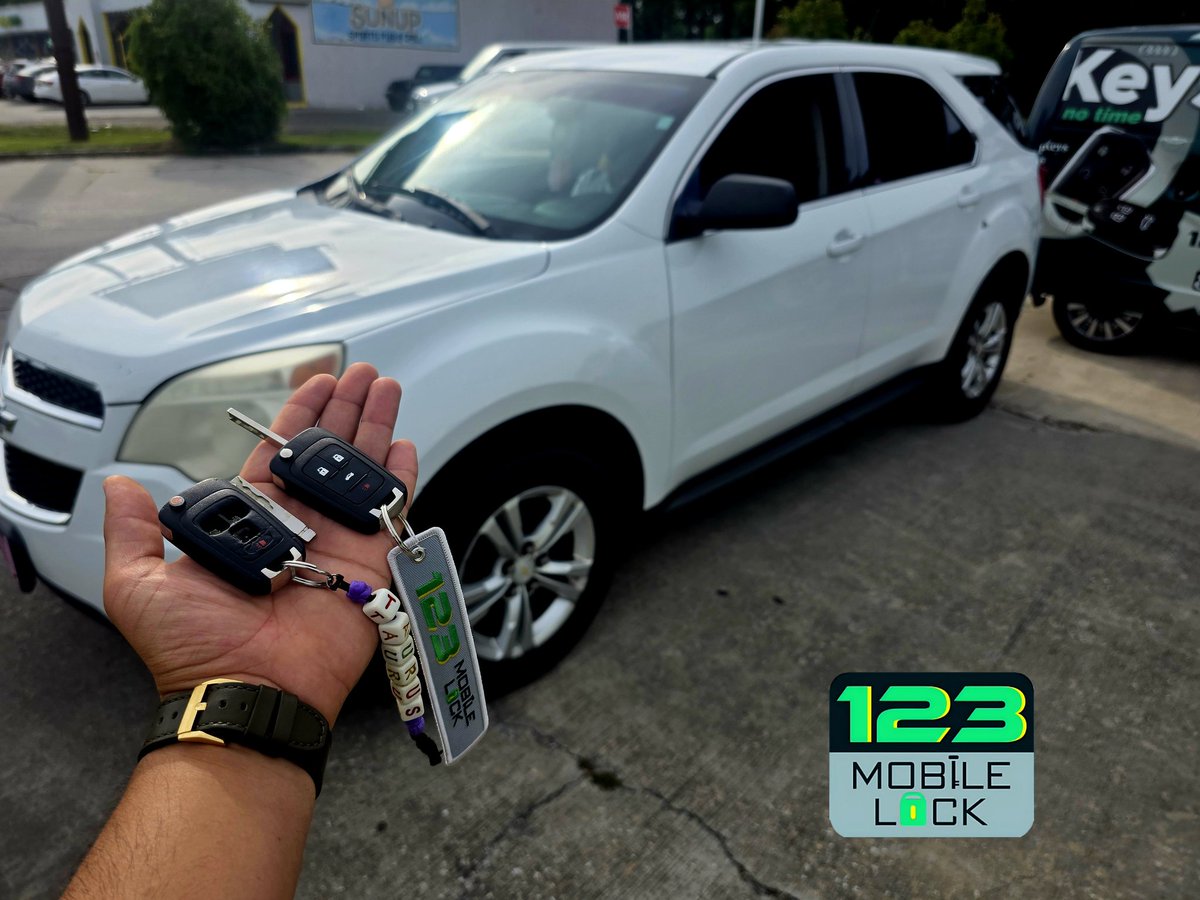 123MobileLockSC's tweet photo. 🔑 2016 Chevy Equinox key fell apart? We met the customer on Socastee Blvd and cut/programmed a new key on-site in under 30 minutes! 🚗⚡
📍 Socastee, SC
📞 843-941-2579
🗣️ Se Habla Español
#ChevyEquinox #SocasteeSC #CarKeyReplacement #AutomotiveLocksmith #123MobileLockSC https://t.co/28rj708zBH