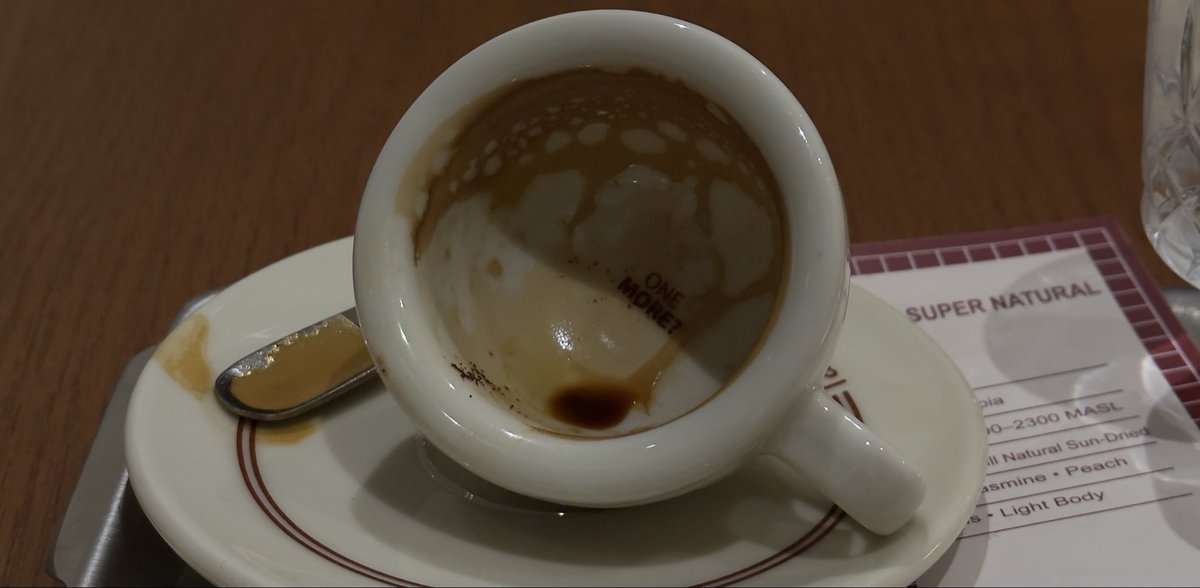 S02ii_'s tweet photo. فنجال المواساة:
ـ لا باس يا شكّاية الوقت لا باس ،
عند المدبّر ــــ دبرةٍ نحتريها . https://t.co/OoLcsqDnMF