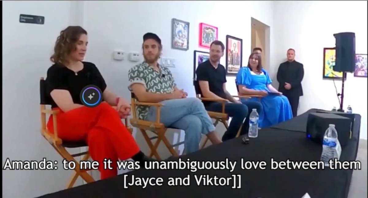 moonshine147's tweet photo. "Mj  story can't exist without each other but jv can"  "Jv are enemies"  
Jayvik are canon yin yang coded soulmates who are canonically inseparable and there's unambiguous love  between them https://t.co/V7Dy4njCXV