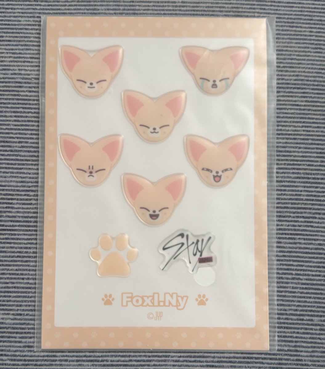 Lee_915's tweet photo. @unipanzzz 検索より失礼いたします。
こちら所持しておりますが🐿チャームとの交換可能でしょうか？
ご検討よろしくお願いいたします🙇‍♀️ https://t.co/nQRnBP1aKs