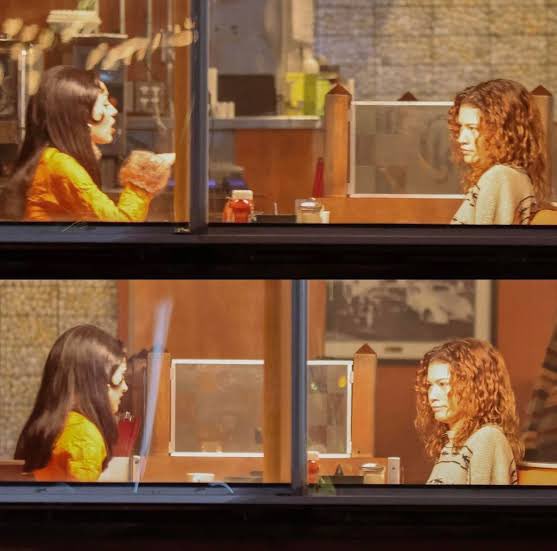 _nahmt's tweet photo. 🚨 Alexa Demie (Maddy in Euphoria) almost had a breakdown after filming. She revealed that she went through an emotional crisis where she could no longer separate her own personality from Maddy's personality. Alexa said that she absorbed the character too much, it affected her so much that she had to buy a house in the hills, completely isolate herself, and spend the whole day trying to reconnect spiritually. She didn't listen to music, didn't watch movies, and added that she completely distanced herself from the "heavy energy" of Euphoria.

#euphoria