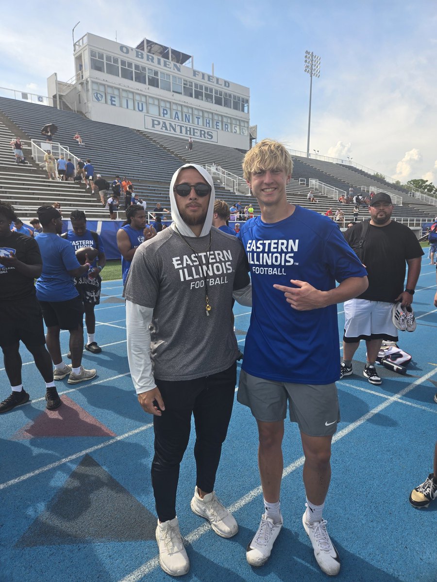 L_Cunningham3's tweet photo. 2nd camp of the year, happy to attend @EIU_FB camp! 

@CoachWick_ @EIU_FBRECRUIT 
@CoachStrobel @SOHighFootball https://t.co/ylN4mRa93L
