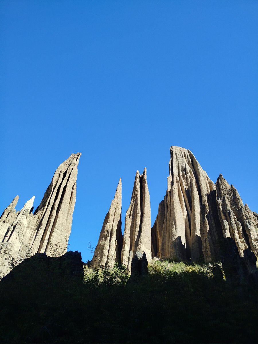 patyllanos's tweet photo. #Valle de los #Gigantes #LaPaz #Bolivia  #trekkinday #sundayvibes https://t.co/eBwmhhCB0Z