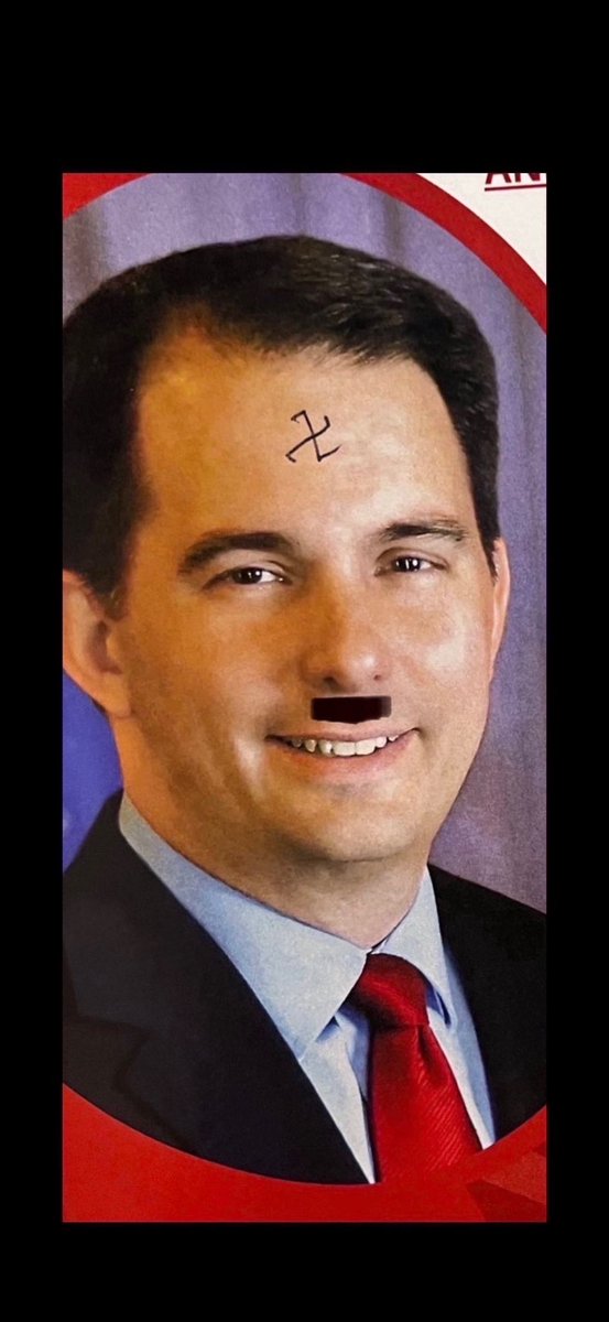 Tom62589172's tweet photo. @ScottWalker Scott was caught being authentic https://t.co/ezOSo1K1Xx