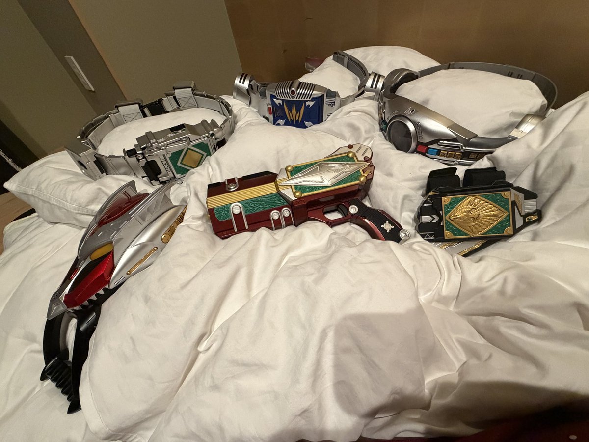 tokuridermax's tweet photo. The stuff I got so far https://t.co/NFJM3MR5rQ