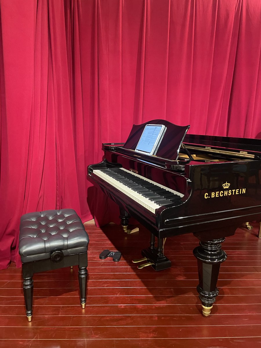 minemaituru's tweet photo. 毎年の恒例����となっている
歌と器楽の会で伴奏🎹
ピアニストの鈴木美穂さんと
2人体制で心強い🥹✨
　今年は、ベヒシュタインカフェから
PIANOMAとして生まれ変わったタイミングで開催出来ました✨
1928年製のBECHSTEINもポテンシャル最大限に調律調整されていて感動✨🎹
ありがとうございました✨ https://t.co/JEWMKwdgJP