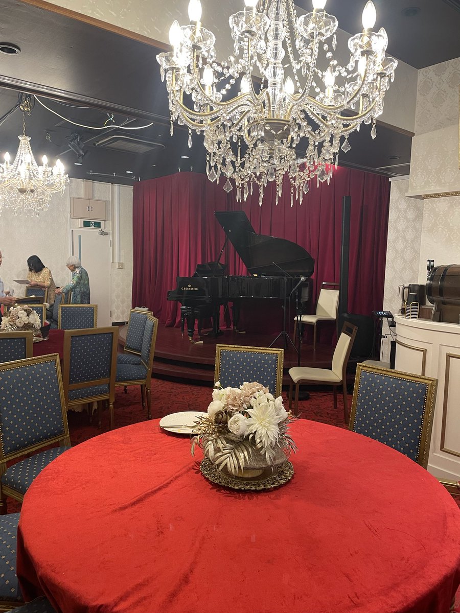 minemaituru's tweet photo. 毎年の恒例����となっている
歌と器楽の会で伴奏🎹
ピアニストの鈴木美穂さんと
2人体制で心強い🥹✨
　今年は、ベヒシュタインカフェから
PIANOMAとして生まれ変わったタイミングで開催出来ました✨
1928年製のBECHSTEINもポテンシャル最大限に調律調整されていて感動✨🎹
ありがとうございました✨ https://t.co/JEWMKwdgJP