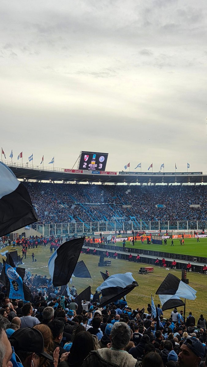 PiratasTuiteros's tweet photo. Otro domingo que pasa y El Campeón del Fútbol Argentino es @Belgrano https://t.co/WRJ8K08g1G