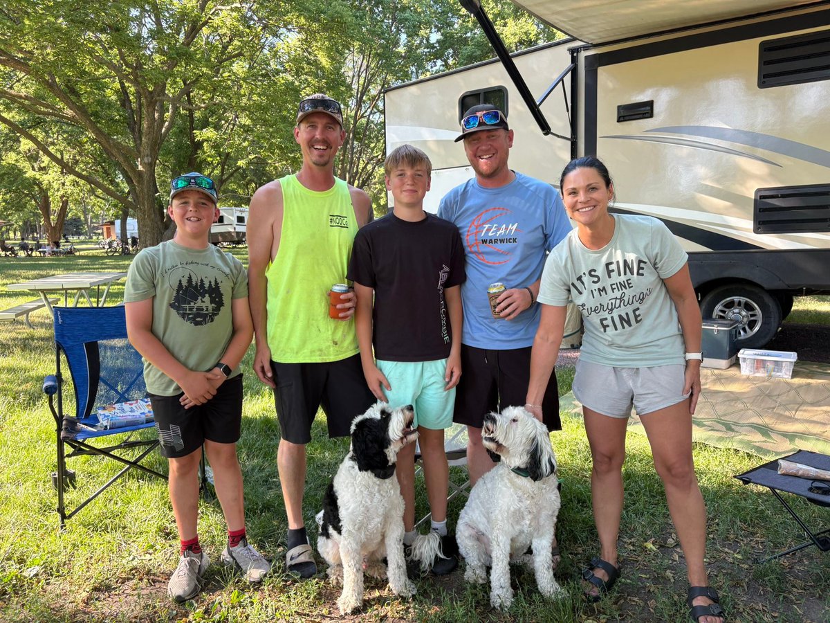 current943's tweet photo. Camping with the Current is back! Every week we hand out drinks to campers in the area from Dakota Beverage. These campers got tubs full of Miller Lite, Coors Light, White Claw, Twisted Tea, and more! If you are camping in the Yankton area this summer, look out for the Current! https://t.co/rdt8SSY9k1