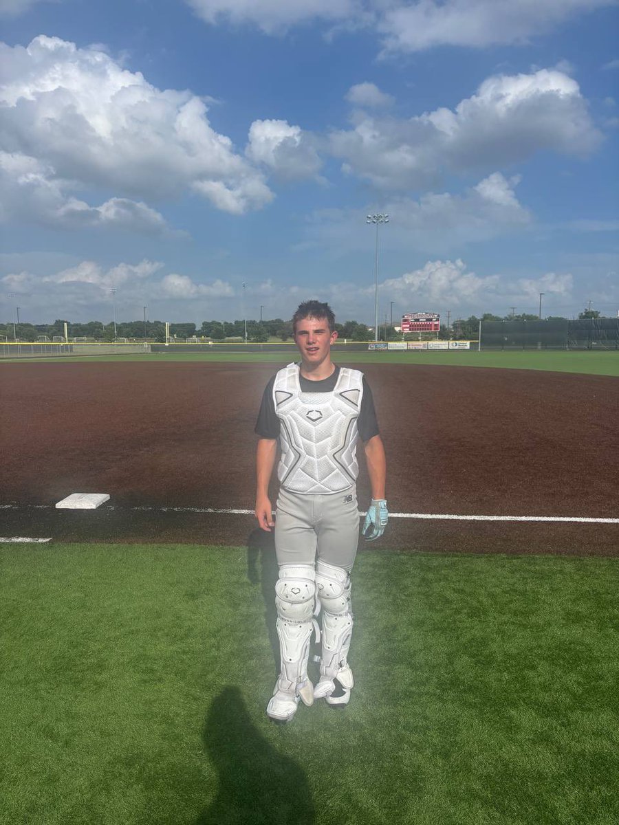 FiveToolTexas's tweet photo. F: @dulins_dodgers 15u Lucas 9, North Texas Saints 1 
PoG: Collin Chapek 3IP, 6K, H, ER
HoG: Hudson Holford 1-1, 3RBI https://t.co/j1RekoWH5M