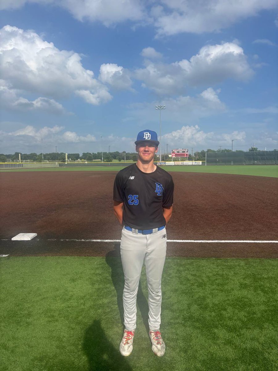 FiveToolTexas's tweet photo. F: @dulins_dodgers 15u Lucas 9, North Texas Saints 1 
PoG: Collin Chapek 3IP, 6K, H, ER
HoG: Hudson Holford 1-1, 3RBI https://t.co/j1RekoWH5M