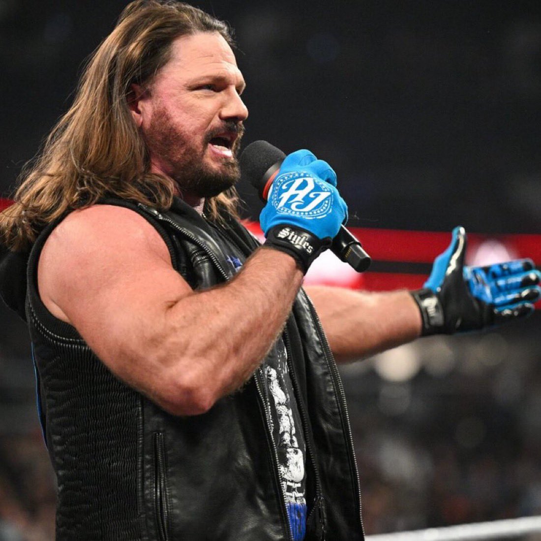 WrestlePurists's tweet photo. AJ Styles says WWE would be dumb to not capitalize on Chad Gable’s momentum:

“I think he’s a bigger superstar than he’s ever been at this very moment. And if we don’t capitalize, and I say we because I’m part of WWE. We don’t capitalize on this, we’re dumb. We’re dummies.”

(@thep1podcast)