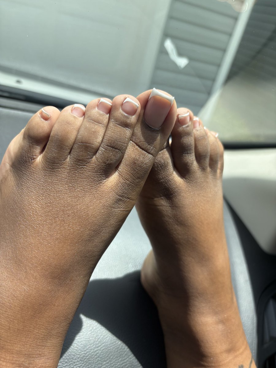 Foot fairy 🧚🏽♀️ tweet media