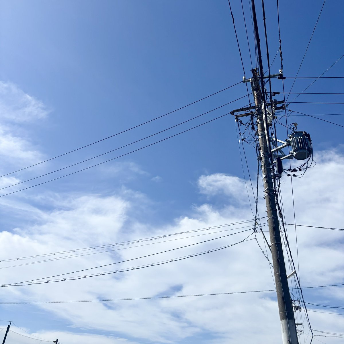 central3572's tweet photo. おはようございます☀
昨日は雨でしたが今日は晴れて気持ちが良いですね☺️
土日は美容Dayで美容院やネイルサロンに行ってメンテナンスしてきました✨
本日からまたよろしくお願いいたします🫡

#企業公式相互フォロー https://t.co/rvEk23drUj