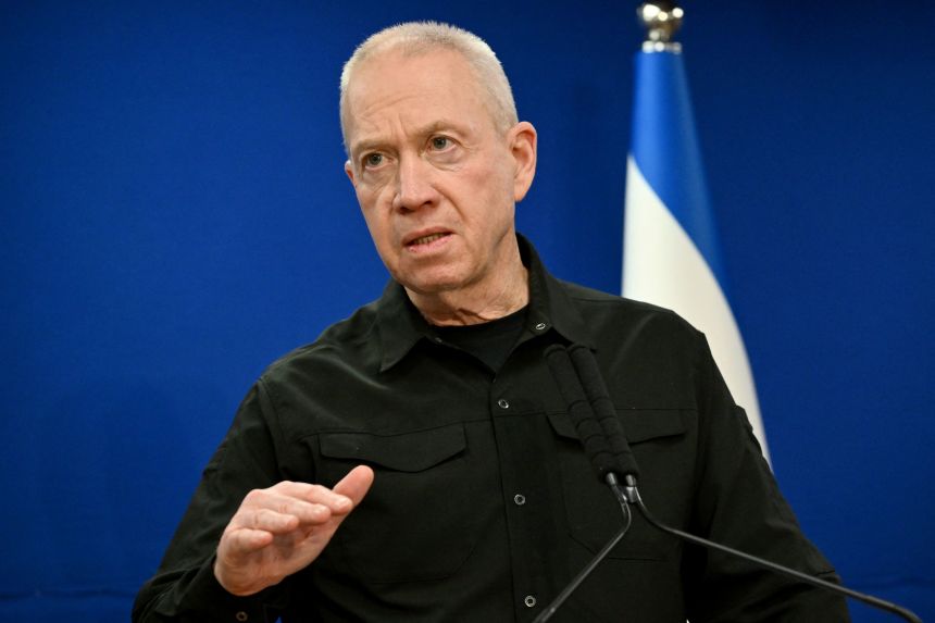 IsraelSpoofX's tweet photo. 🚨 JUST IN

🇮🇱🇮🇷 Israel’s Defence Minister Yoav Gallant says that Israel’s response to Iran’s missile attack could be “harsh and carried out on a large scale,” signaling a strong and wide-ranging retaliation. https://t.co/IQRJ4YmXih
