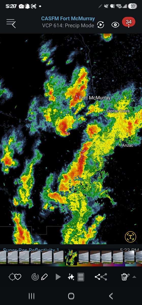 Neville73C's tweet photo. #ymm beautiful summer storms 🌩 @BadWeatherKyle @BenChernesky @BraydonMoreSo @HouckisPokisewx @joshclassenCTV @MorganLaidler @MurphTWN @Newfiestud_79 https://t.co/zP6USlcE5W